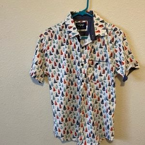 Men’s size small, casual, short sleeve button-down